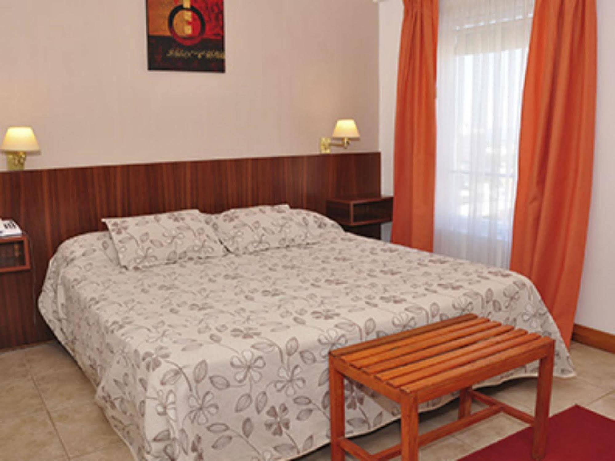 Julio Cesar Hotel Posadas Εξωτερικό φωτογραφία